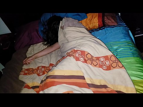 ❤️ Posinak grdi svoju mladu maćehu dok ona spava. ❤ Porno kod nas ❤
